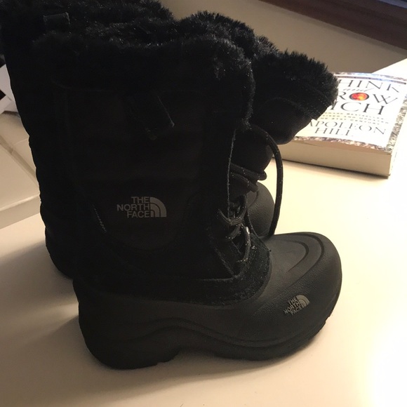 Girls: North Face Boots - Picture 1 of 6